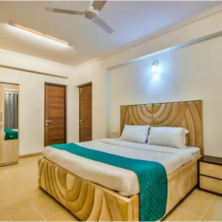 Telferk Acron Seawinds Apartment- Baga Calangute Exterior photo